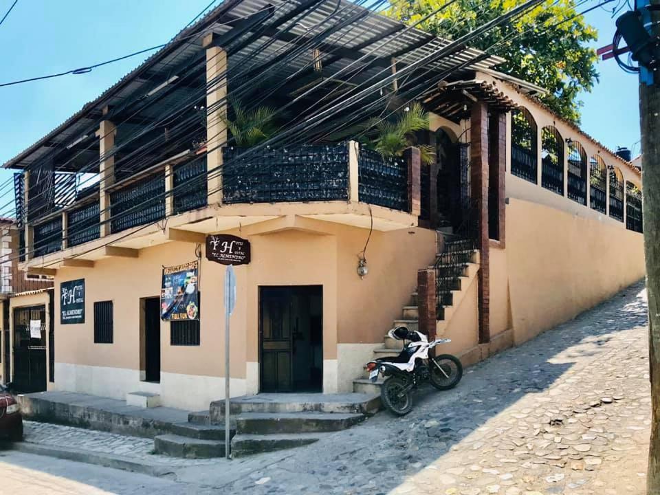 Hotel El Almendro Copan Екстер'єр фото